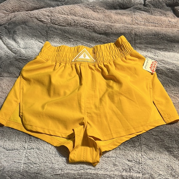 🌻Free People Movement Next Round Shorts - Picture 5 of 6